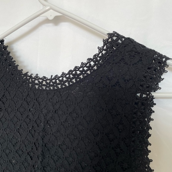 Merona/ Black Lace lined sleeveless tank top​​​​​​​​​​ - Picture 3 of 6